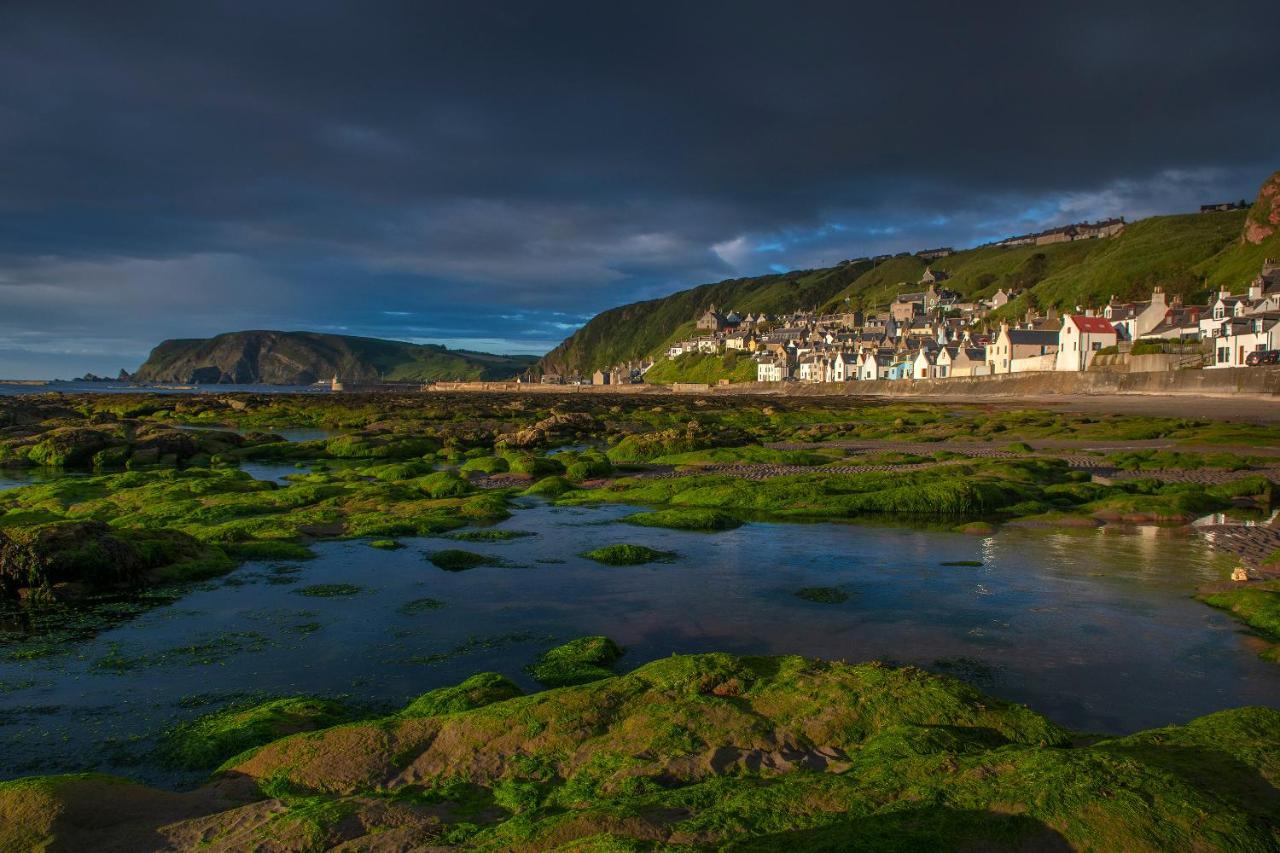 Finest Retreats - Ellie-Jo Cottage Gardenstown Экстерьер фото